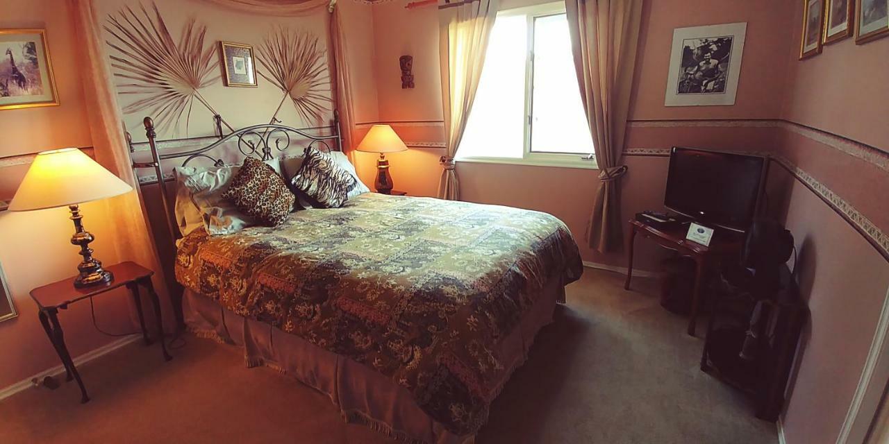 빅토리아 Hemingway'S By The Sea B&B 외부 사진